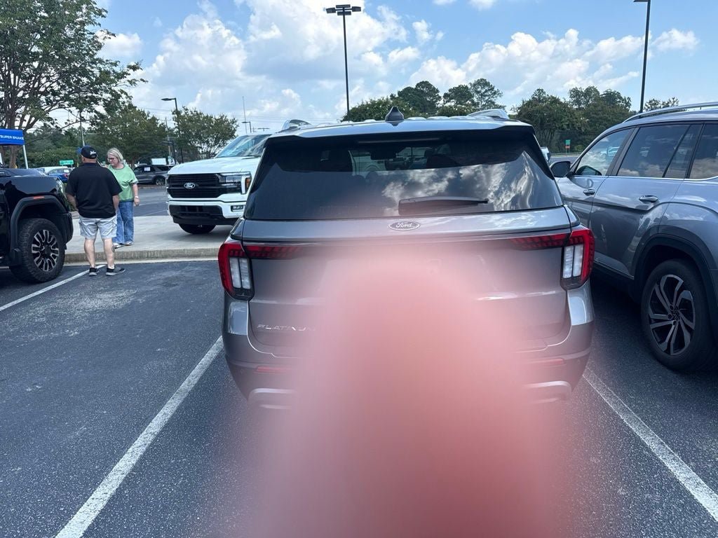 Certified 2025 Ford Explorer Platinum RWD image 20