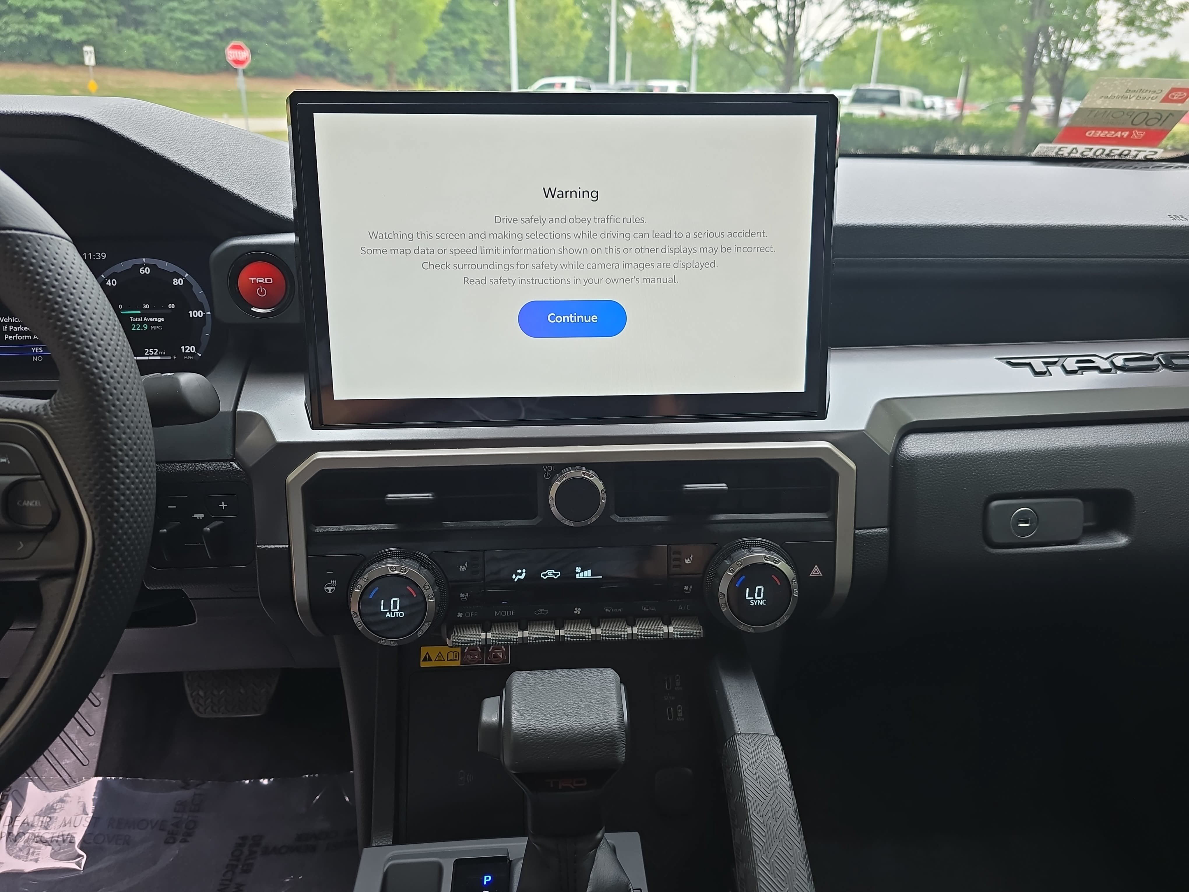 Certified 2025 Toyota Tacoma TRD Off-Road w/ TRD Off Road Premium Package AWD/4WD image 21