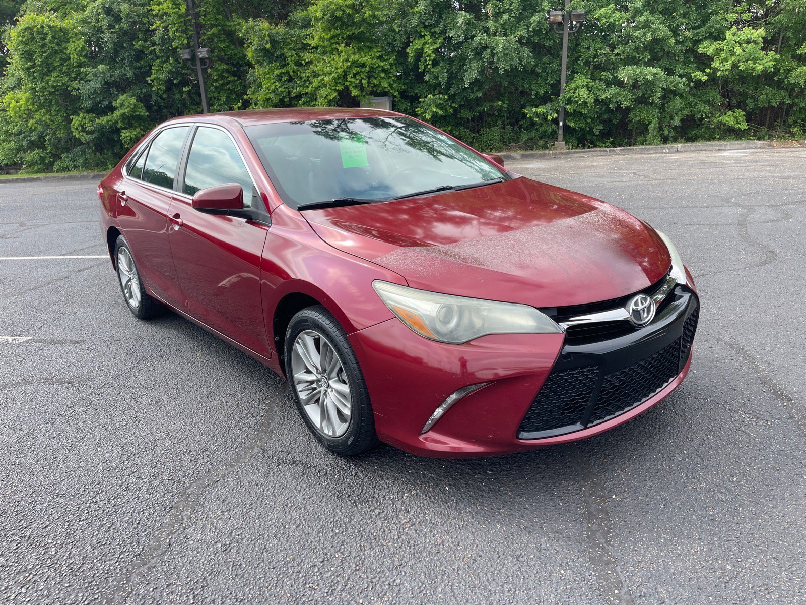 Used 2017 Toyota Camry SE FWD image 1
