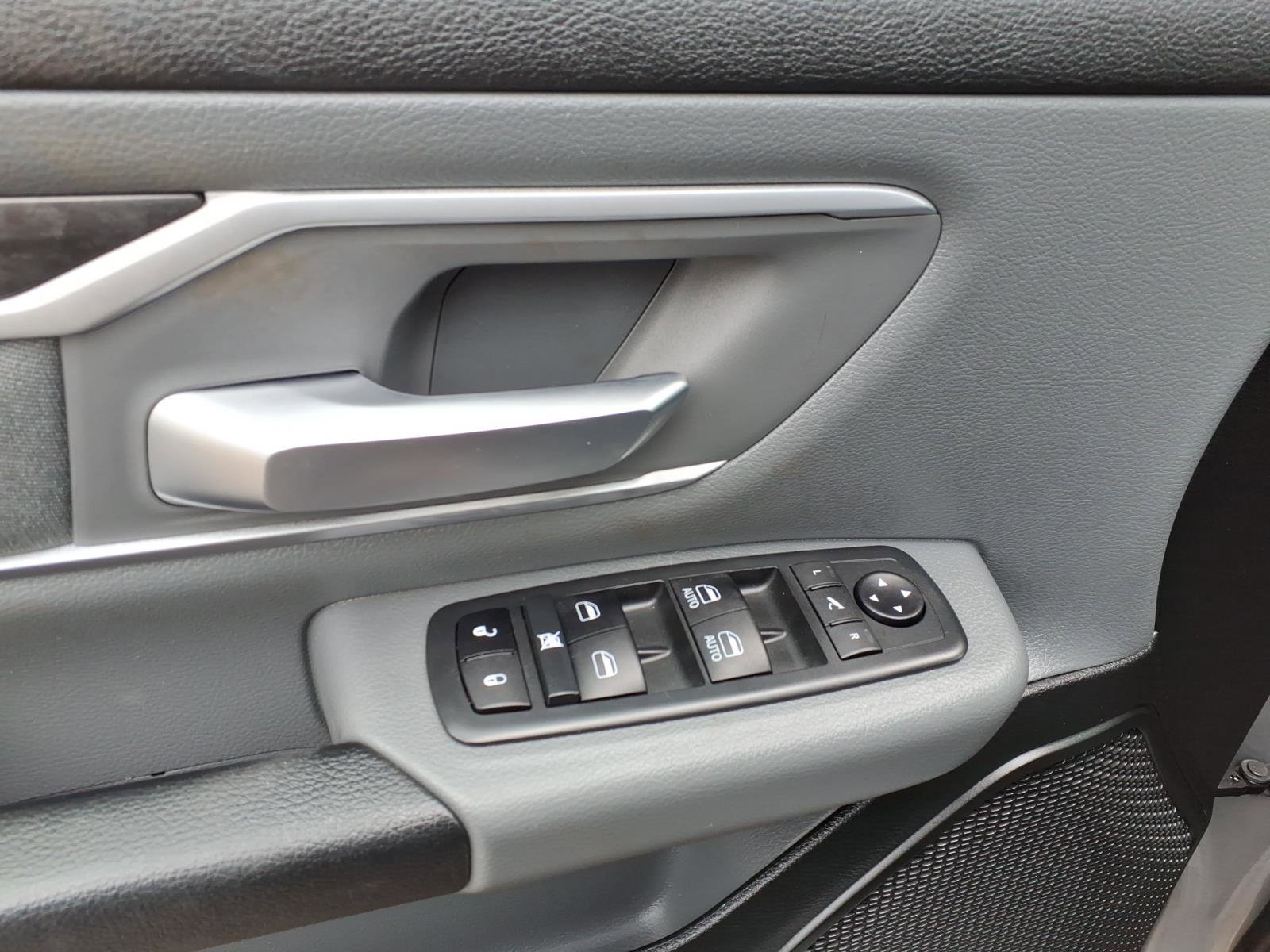 Used 2021 RAM 1500 Big Horn image 14