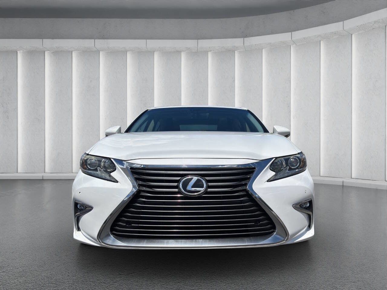 Used 2016 Lexus ES 350 w/ Navigation System Package FWD image 8