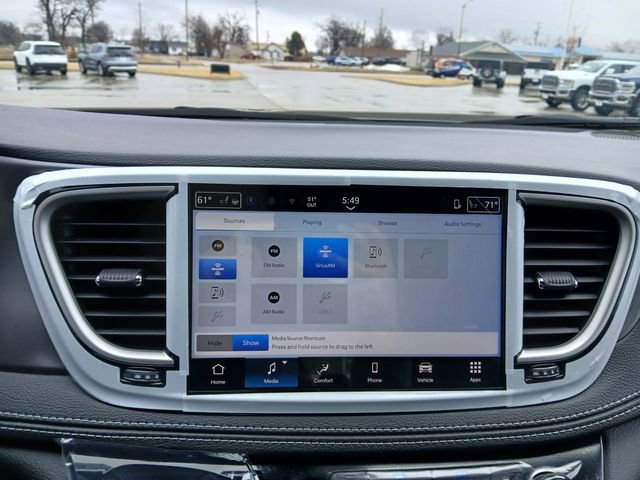 Used 2026 Chrysler Pacifica Select FWD image 20