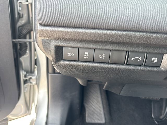 Used 2025 Toyota Camry LE image 22