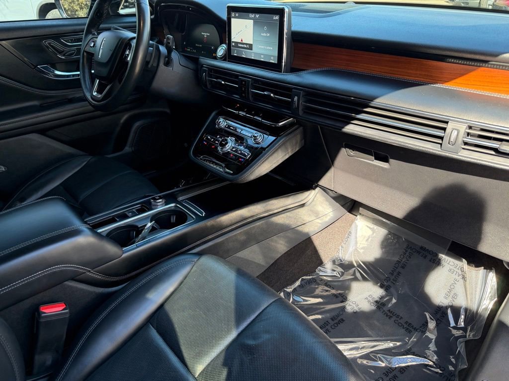 Used 2022 Lincoln Corsair Reserve w/ Sport Package image 10