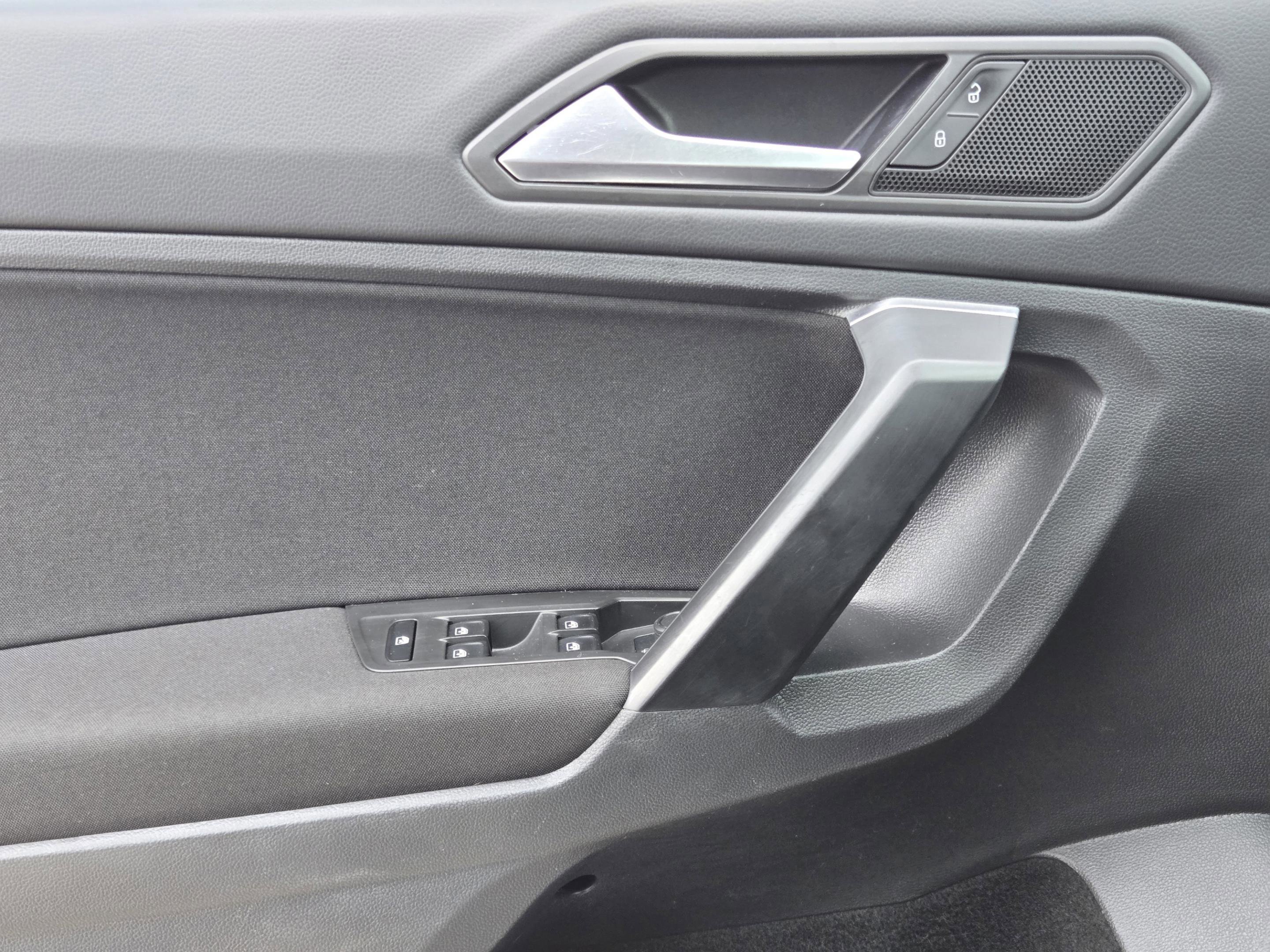 Used 2021 Volkswagen Tiguan S FWD image 20