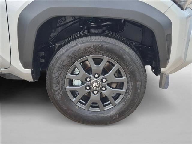 New 2026 Toyota 4Runner SR5 AWD/4WD image 9