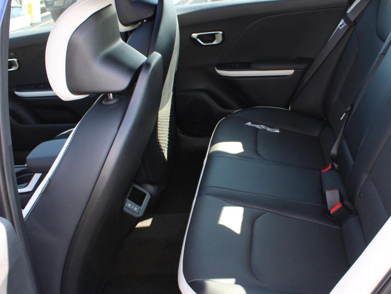 New 2025 Kia K4 GT-Line image 17