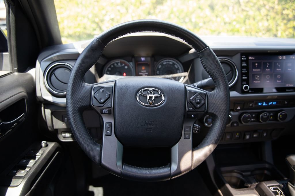 Used 2023 Toyota Tacoma TRD Off-Road w/ TRD Premium Off Road Package AWD/4WD image 19