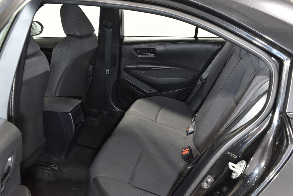 Used 2022 Toyota Corolla LE image 27