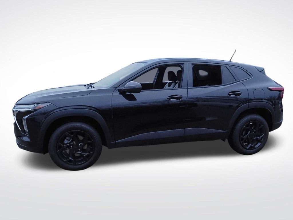 Certified 2024 Chevrolet Trax LS w/ LS Convenience Package image 4