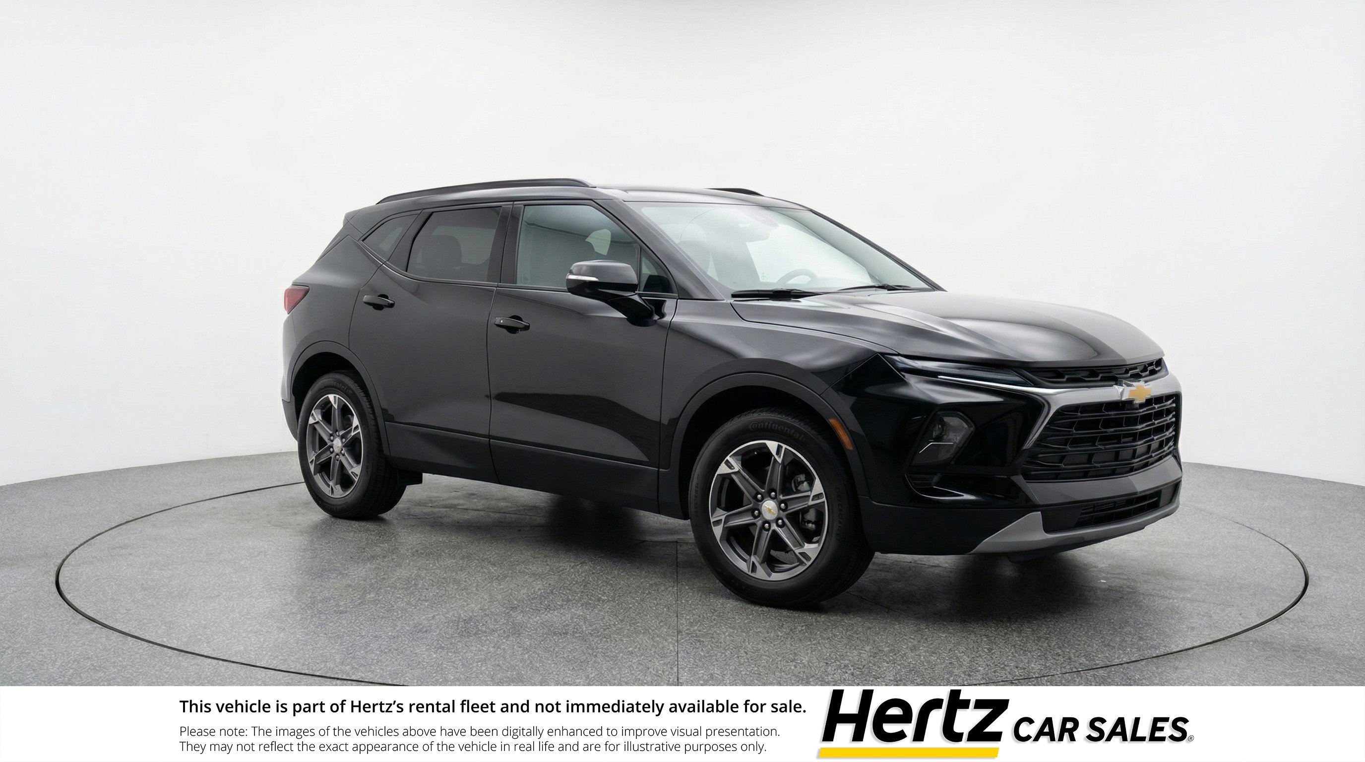 Used 2025 Chevrolet Blazer LT image 1