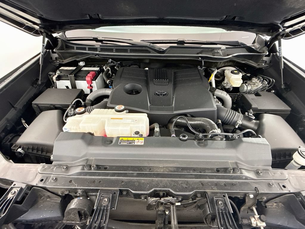 Used 2024 Toyota Tundra SR5 AWD/4WD image 28