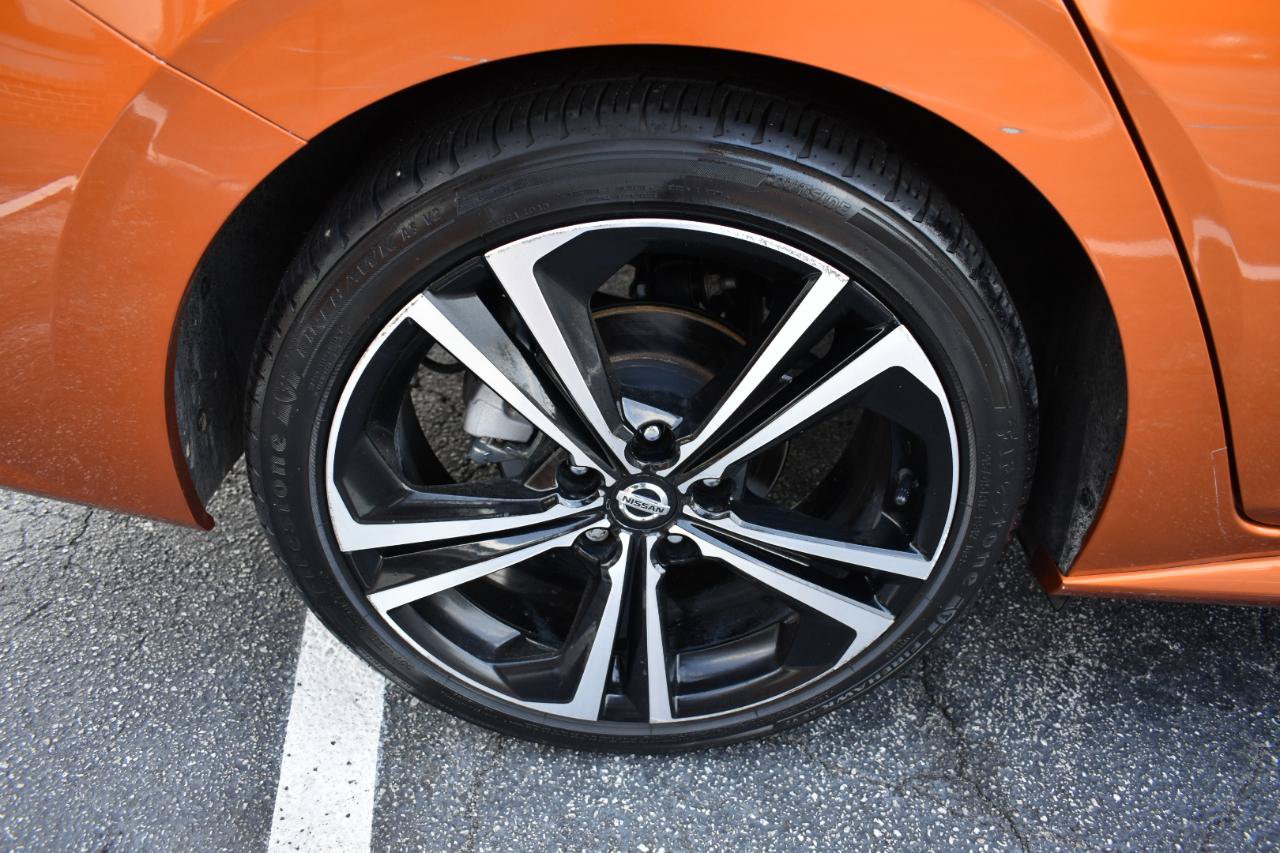 Used 2022 Nissan Sentra SR w/ SR Premium Package FWD image 33