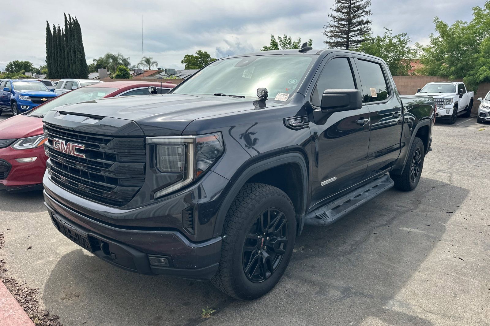 Used 2023 GMC Sierra 1500 Elevation w/ X31 Off-Road Package image 2