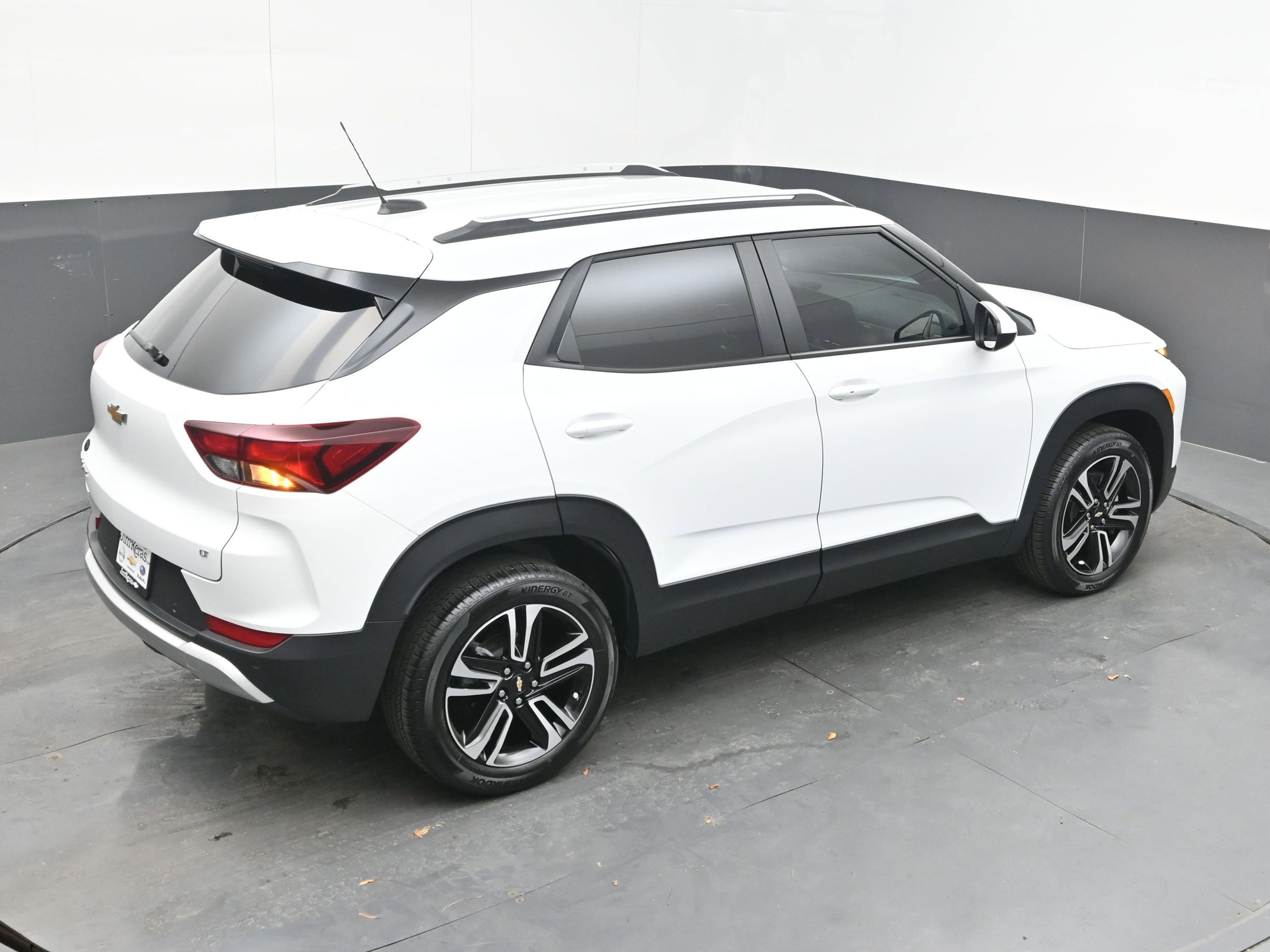 Used 2024 Chevrolet TrailBlazer LT w/ Convenience Package AWD/4WD image 38