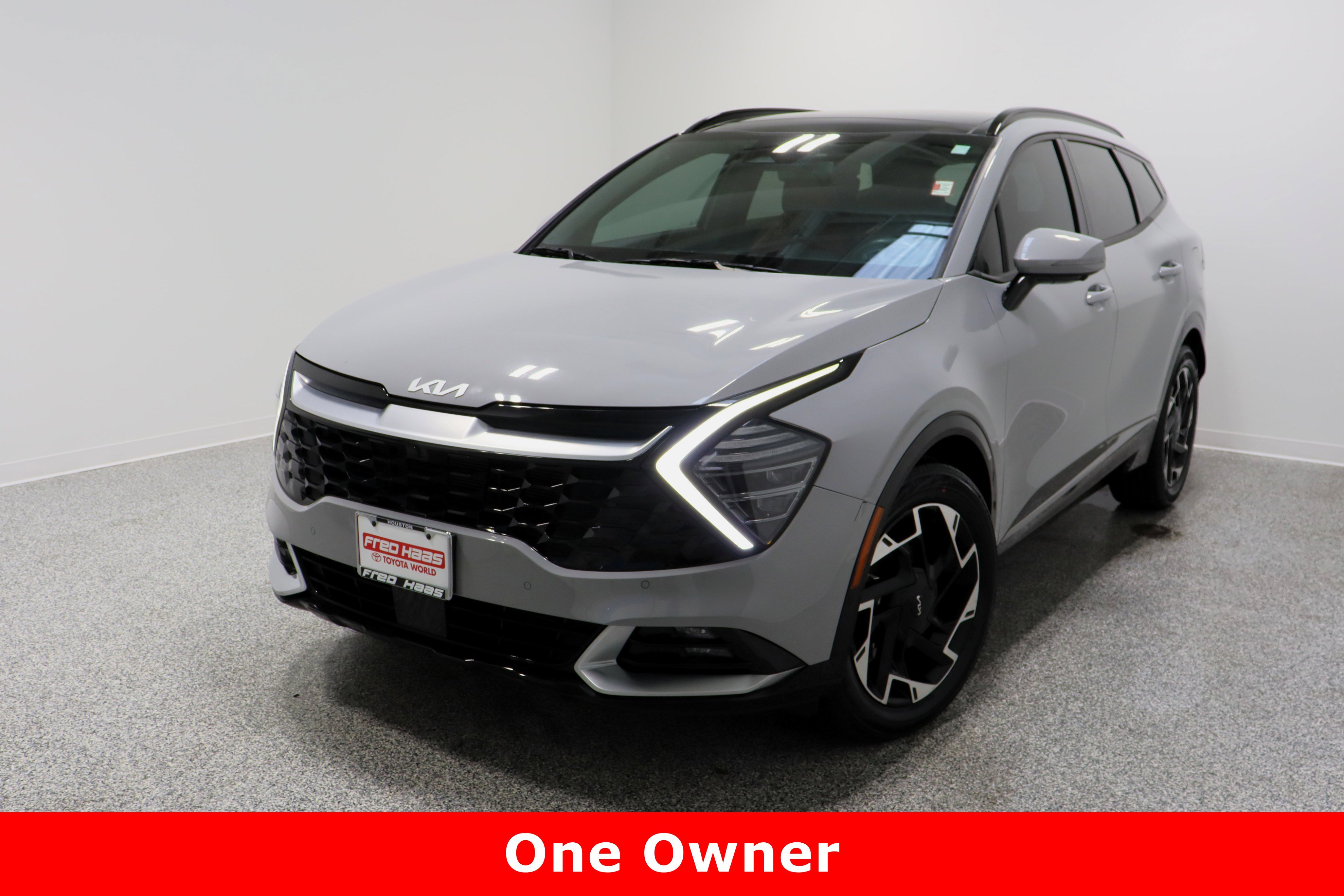 Used 2023 Kia Sportage SX image 2