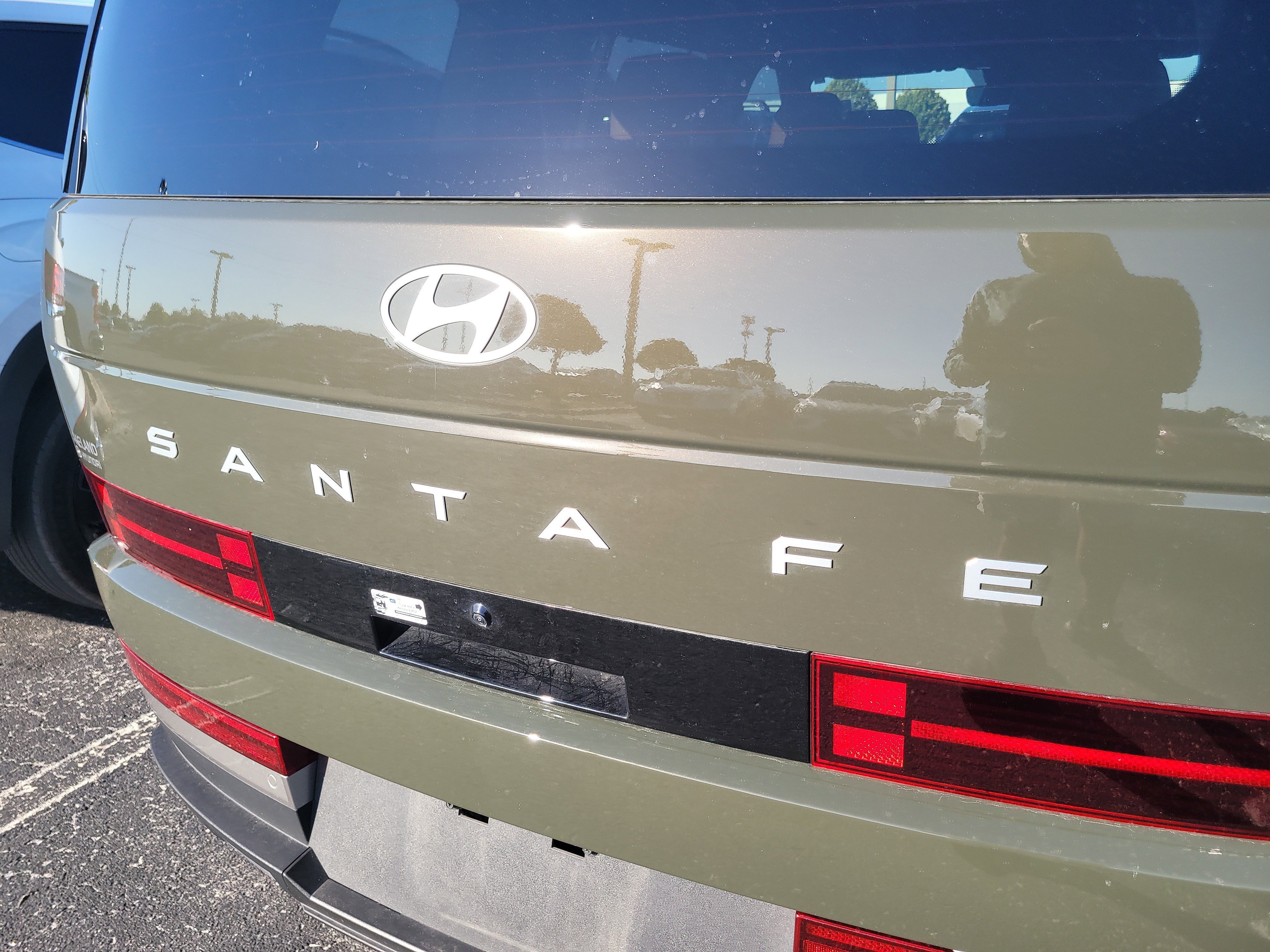 Used 2025 Hyundai Santa Fe Limited FWD image 11