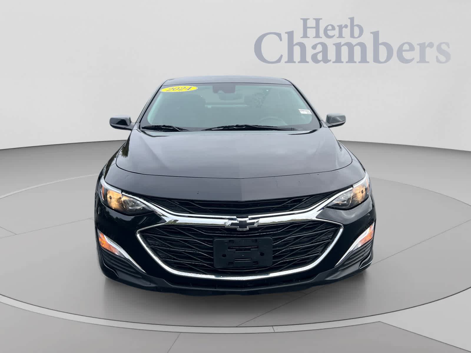 Used 2024 Chevrolet Malibu RS FWD image 2