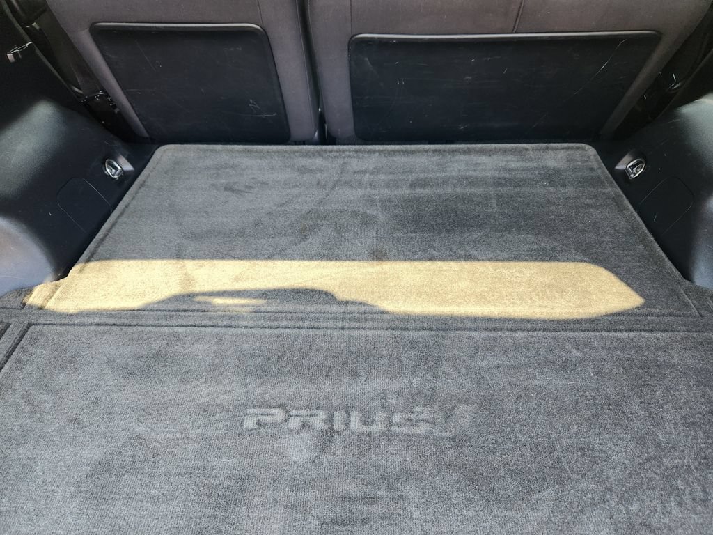Used 2016 Toyota Prius V Three FWD image 30