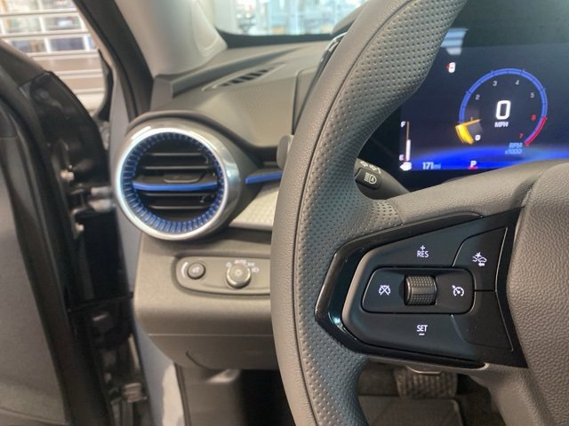 New 2025 Chevrolet Trax LT image 14