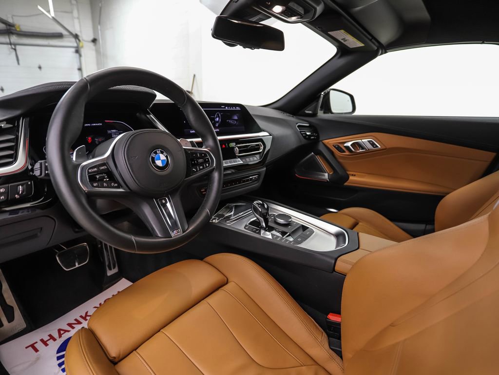Used 2020 BMW Z4 M40i w/ Executive Package image 9