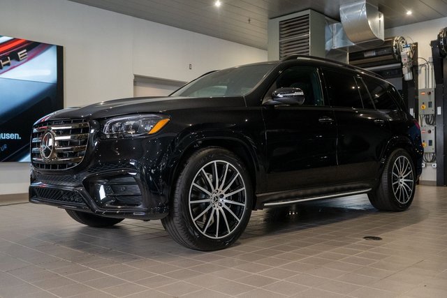 New 2026 Mercedes-Benz GLS 580 GLS 580 image 2