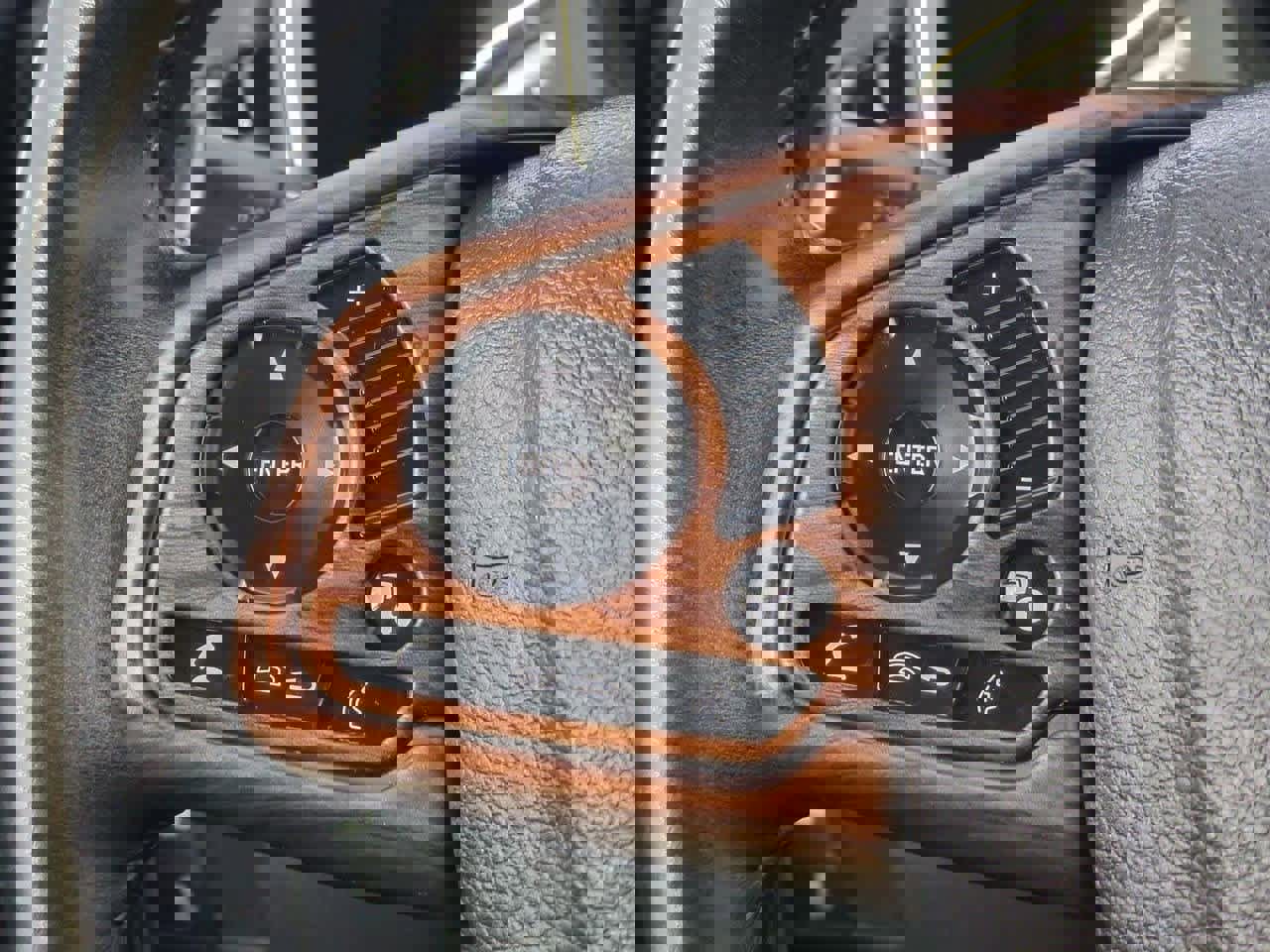 Used 2018 Honda CR-V EX-L image 25