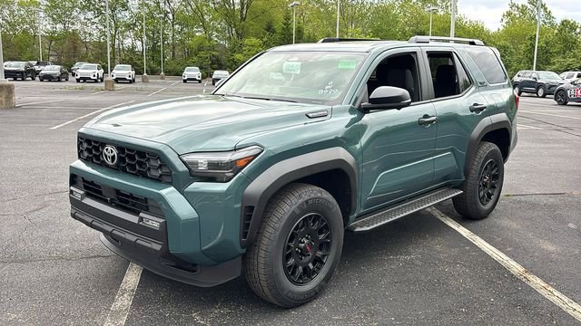 New 2026 Toyota 4Runner TRD Off-Road Premium AWD/4WD image 2