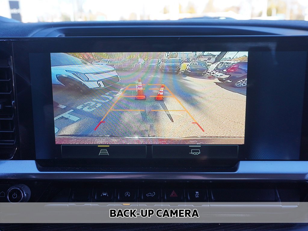 Used 2022 Chevrolet Silverado 1500 LT image 3