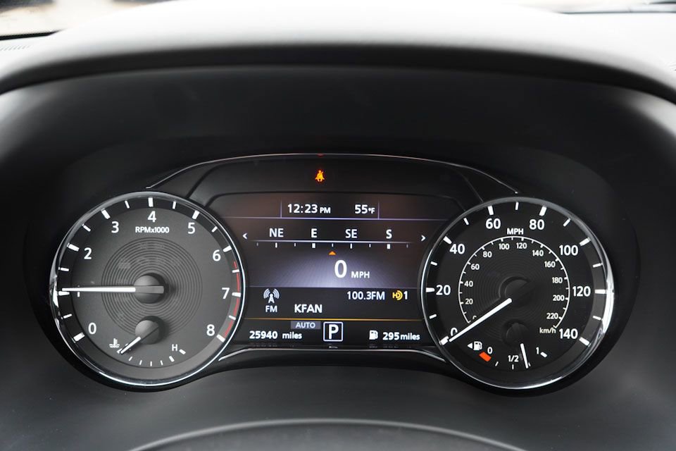 Used 2023 INFINITI QX80 Sensory w/ All-Season Package image 41