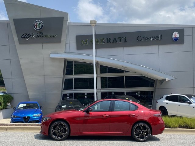 New 2025 Alfa Romeo Giulia AWD w/ Driving Assist Package image 8