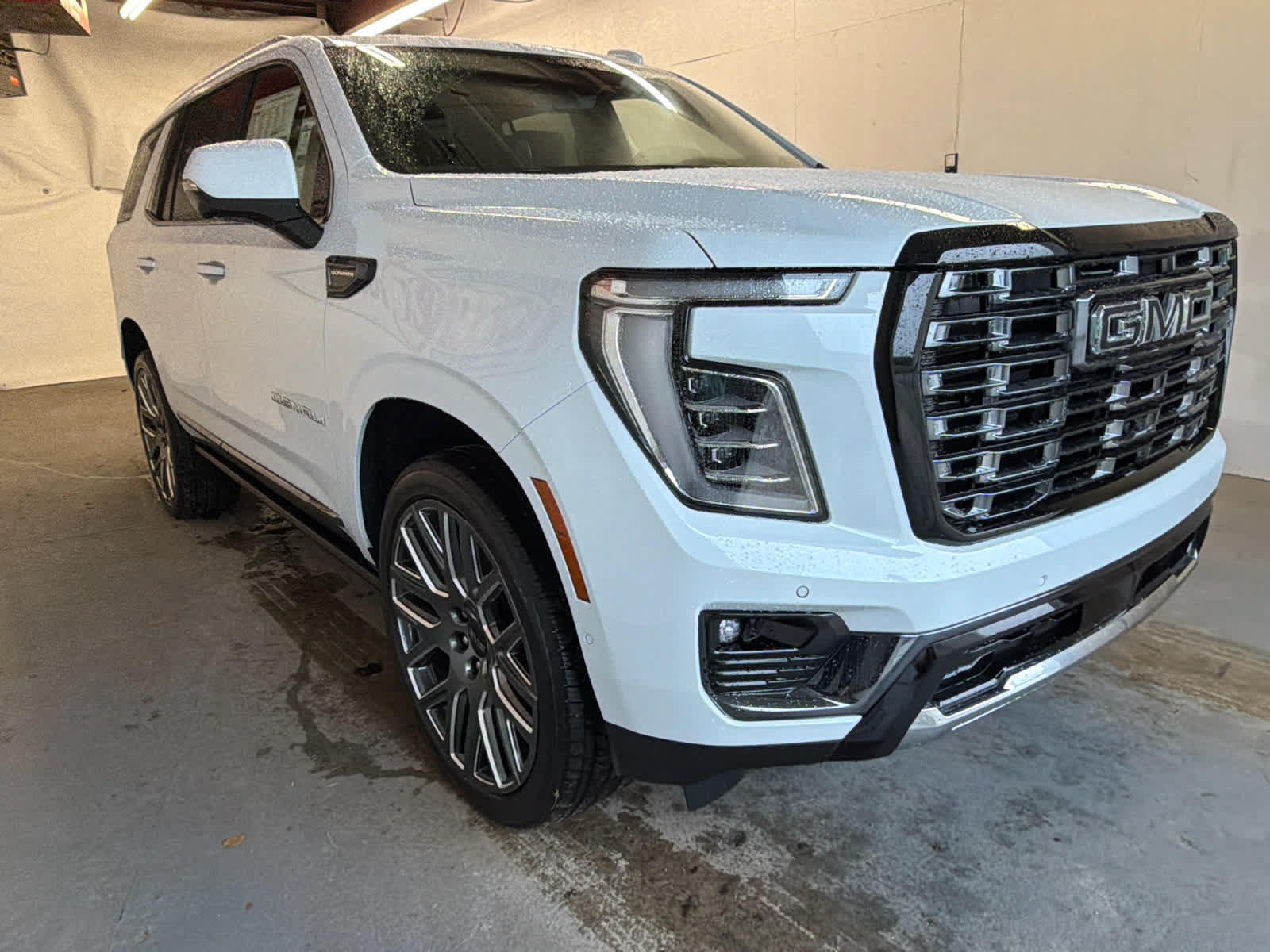 New 2026 GMC Yukon Denali Ultimate AWD/4WD image 4