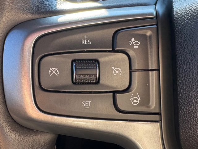 Used 2024 Chevrolet Suburban Premier w/ Advanced Technology Package image 7