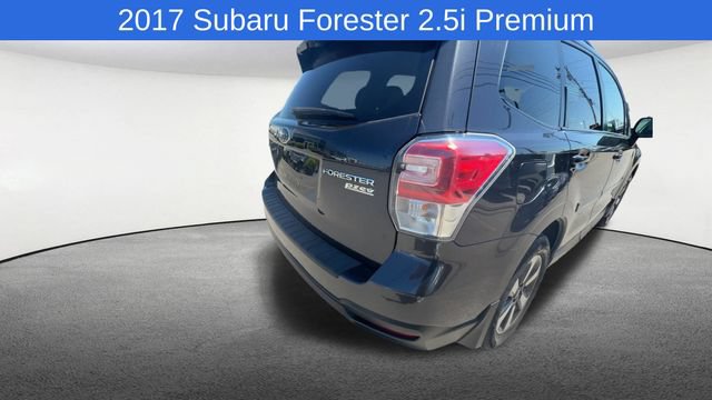 Used 2017 Subaru Forester 2.5i Premium w/ All-Weather Package AWD/4WD image 9