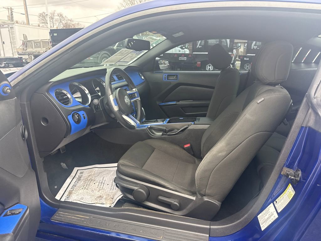 Used 2014 Ford Mustang V6 w/ FP6 Appearance Package image 11