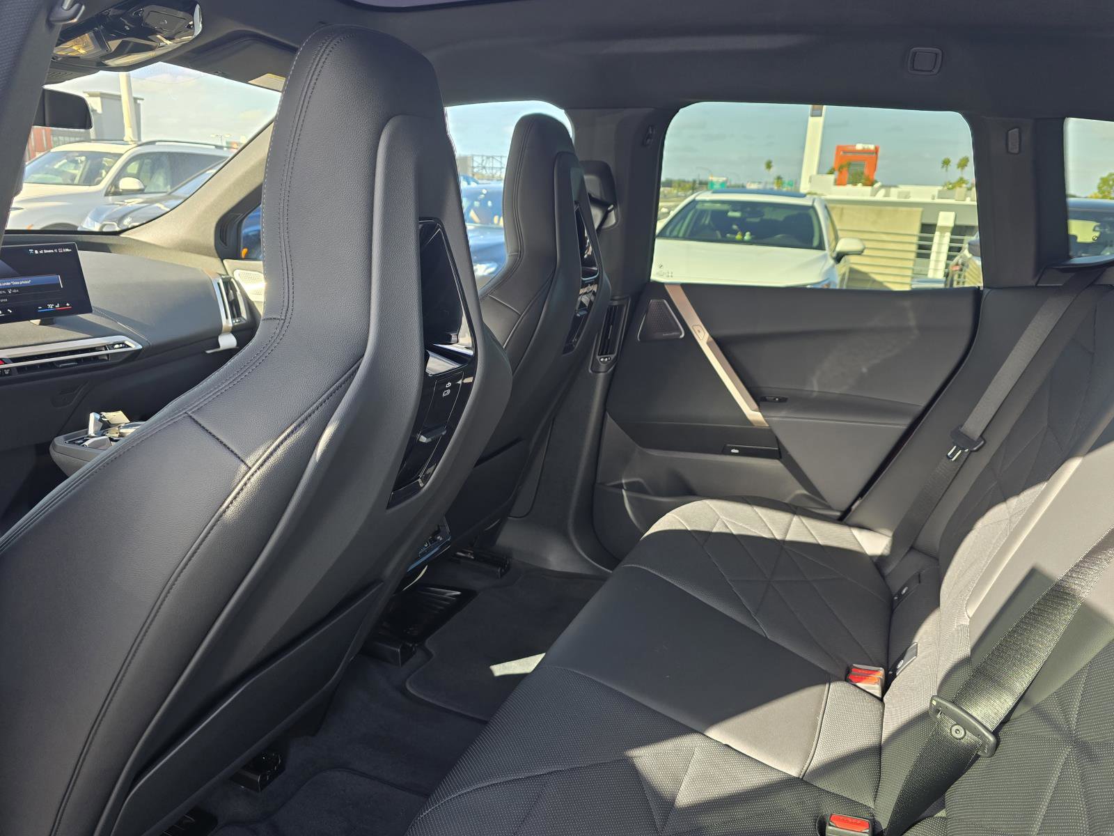 New 2026 BMW iX xDrive60 image 9