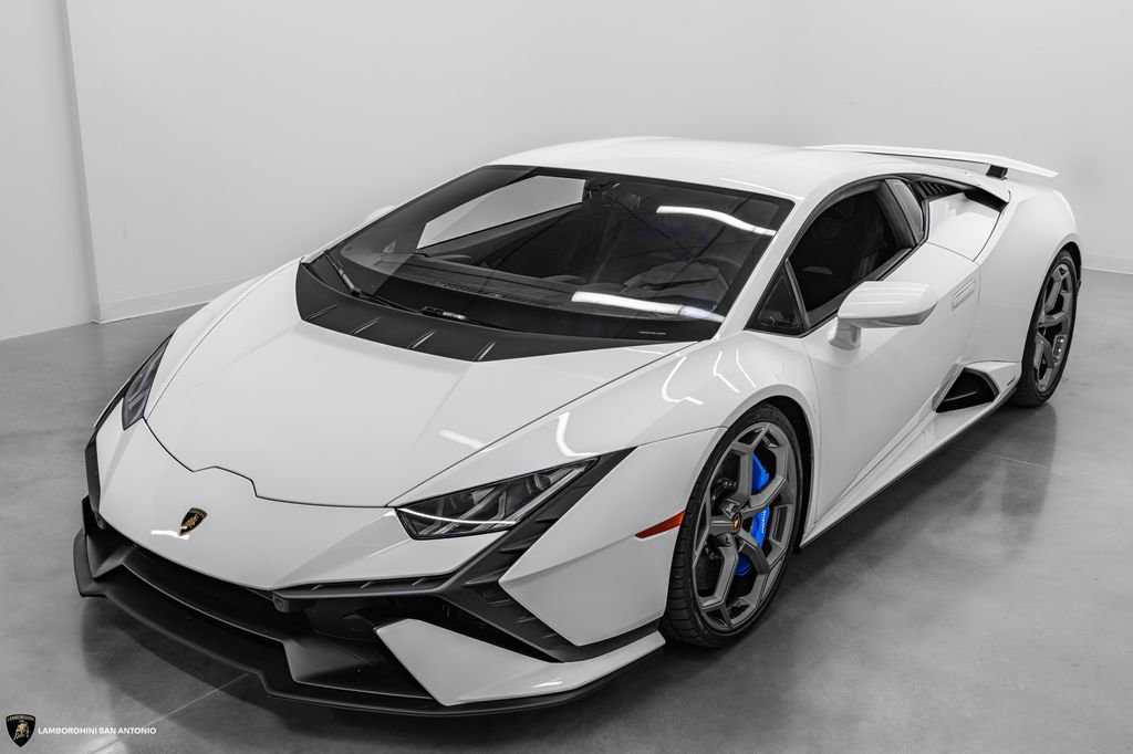 Used 2023 Lamborghini Huracan Tecnica image 18