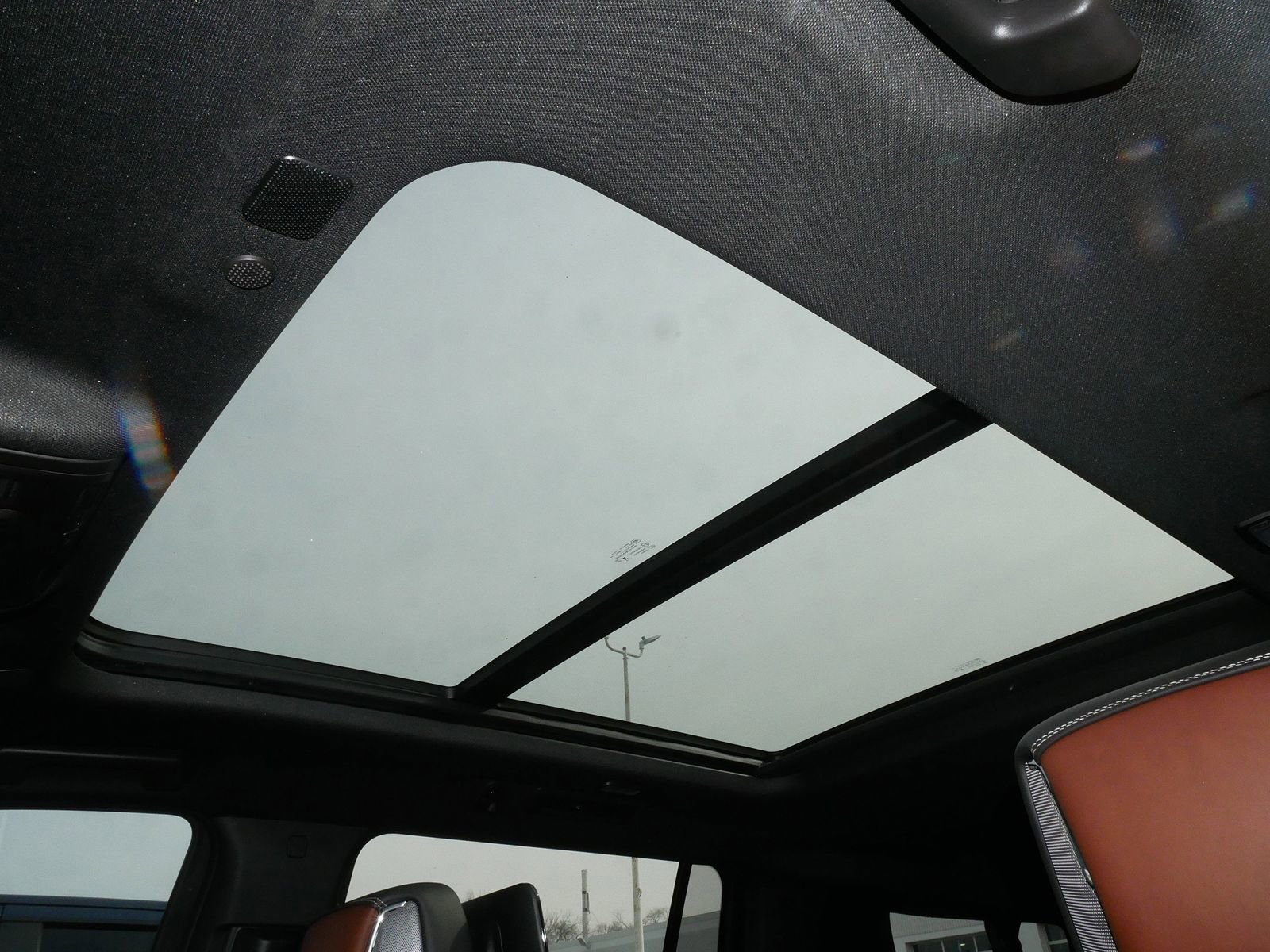 Used 2023 GMC Yukon XL Denali Ultimate image 33