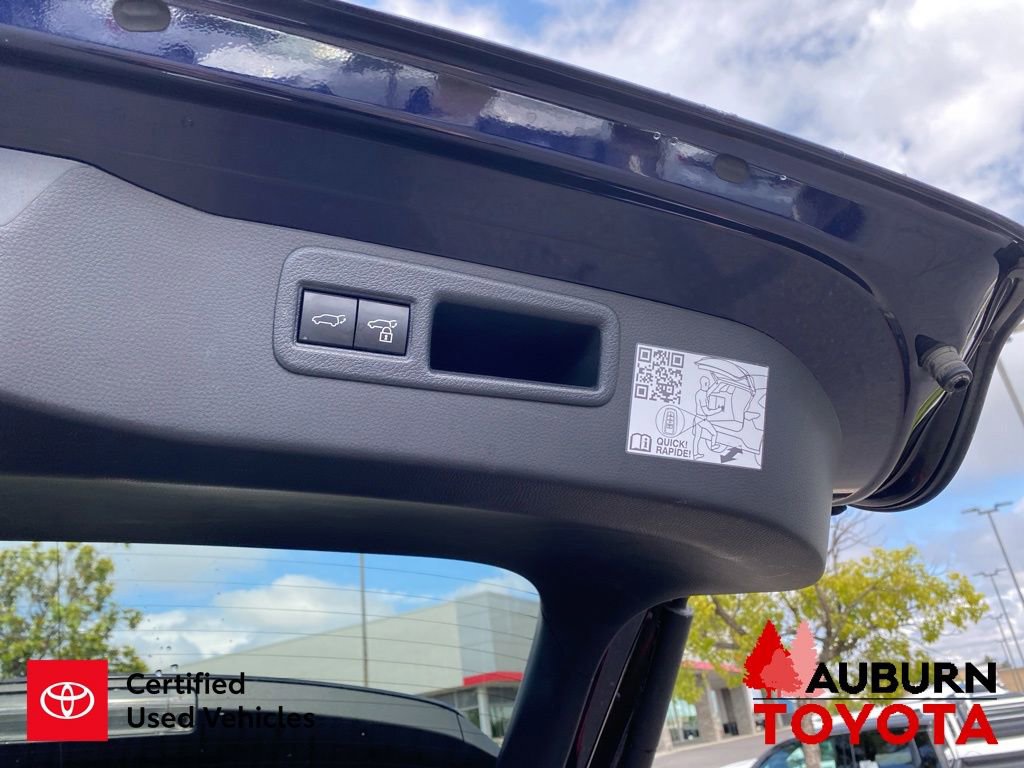 Certified 2024 Toyota Venza LE AWD/4WD image 11