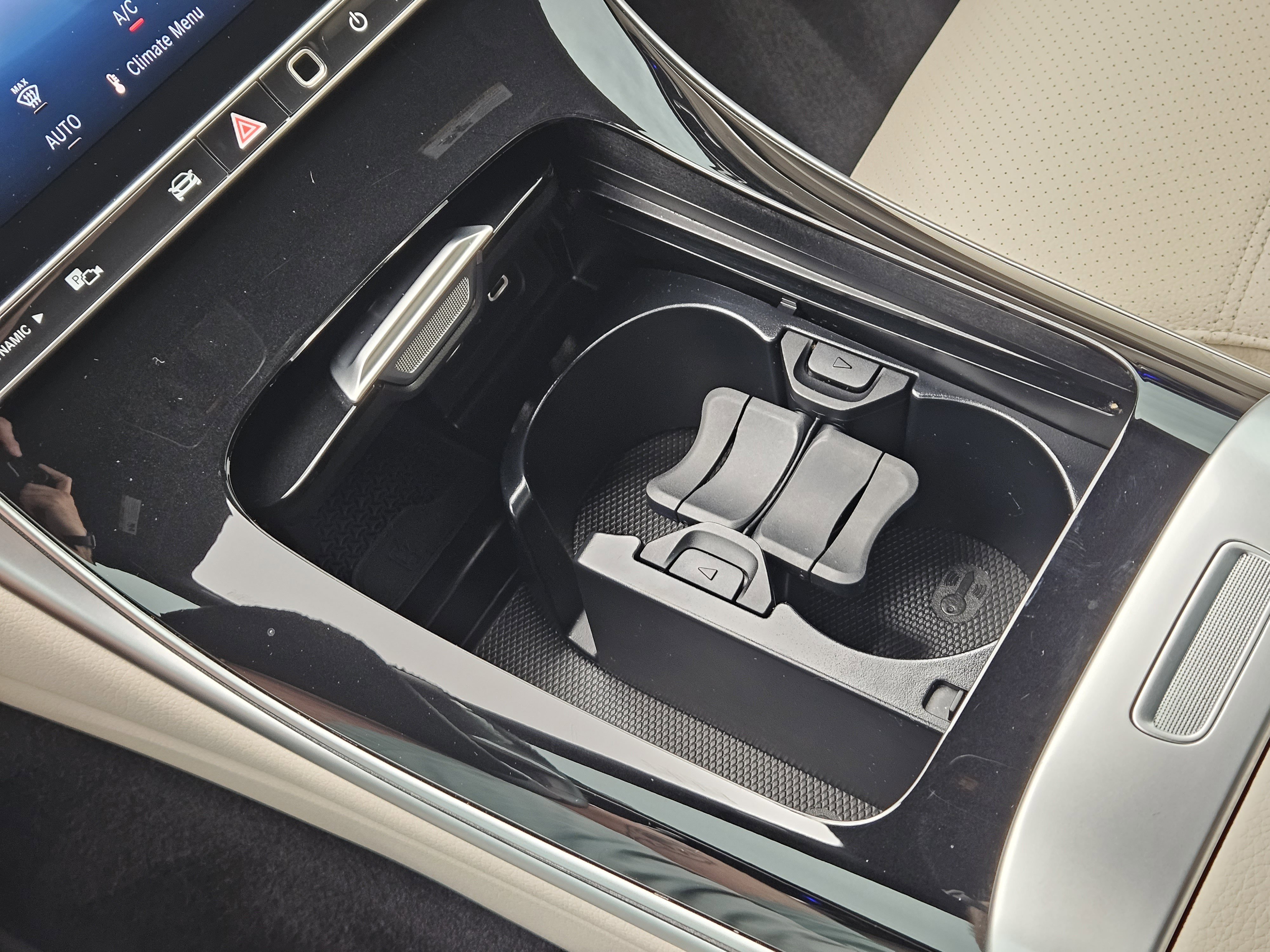 Used 2025 Mercedes-Benz C 300 4MATIC Sedan image 21