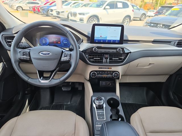 Used 2021 Ford Escape Titanium AWD/4WD image 9