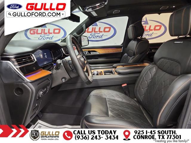 Used 2022 Jeep Grand Wagoneer Series III image 29