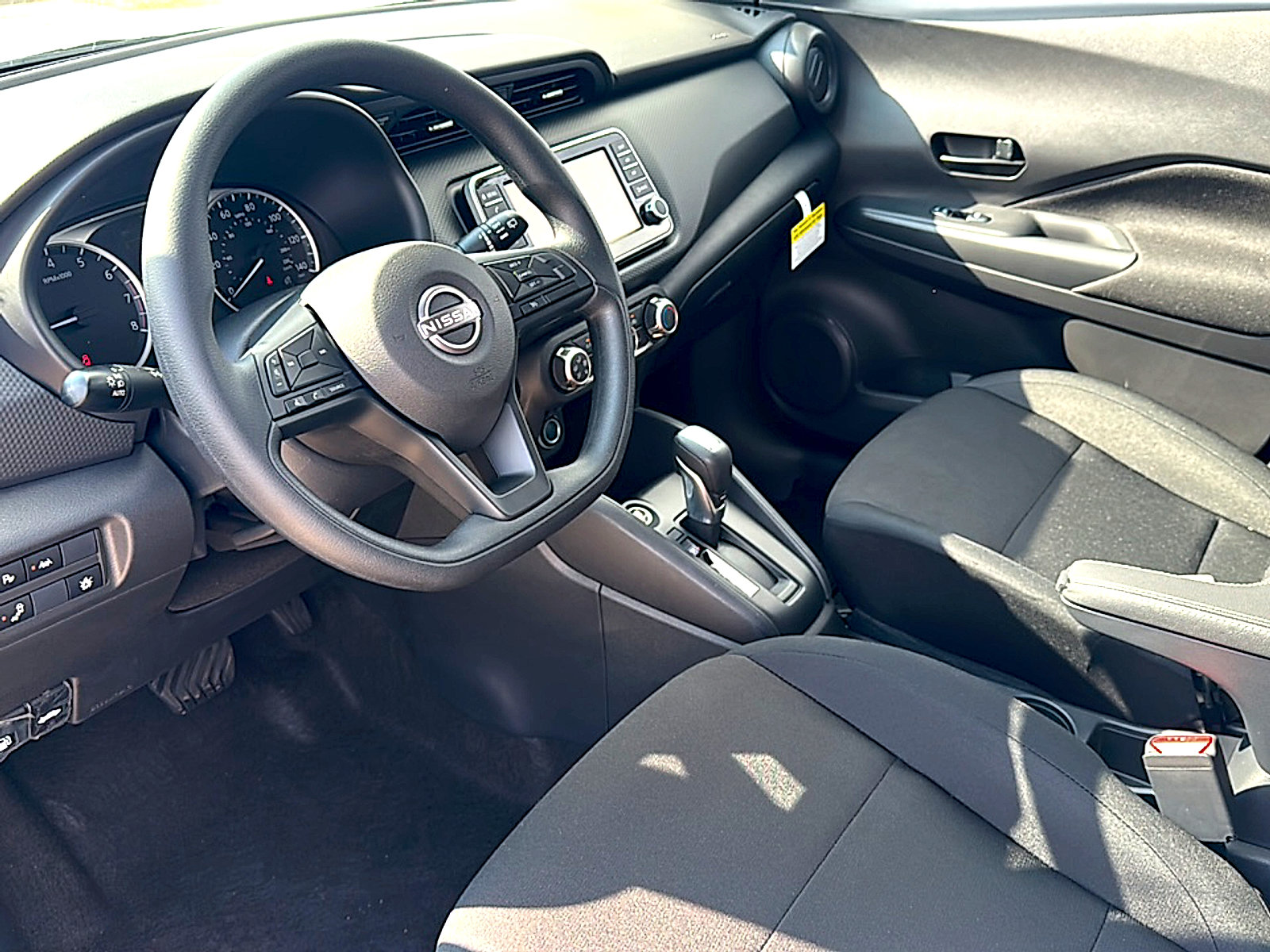 New 2025 Nissan Kicks Play S FWD image 9