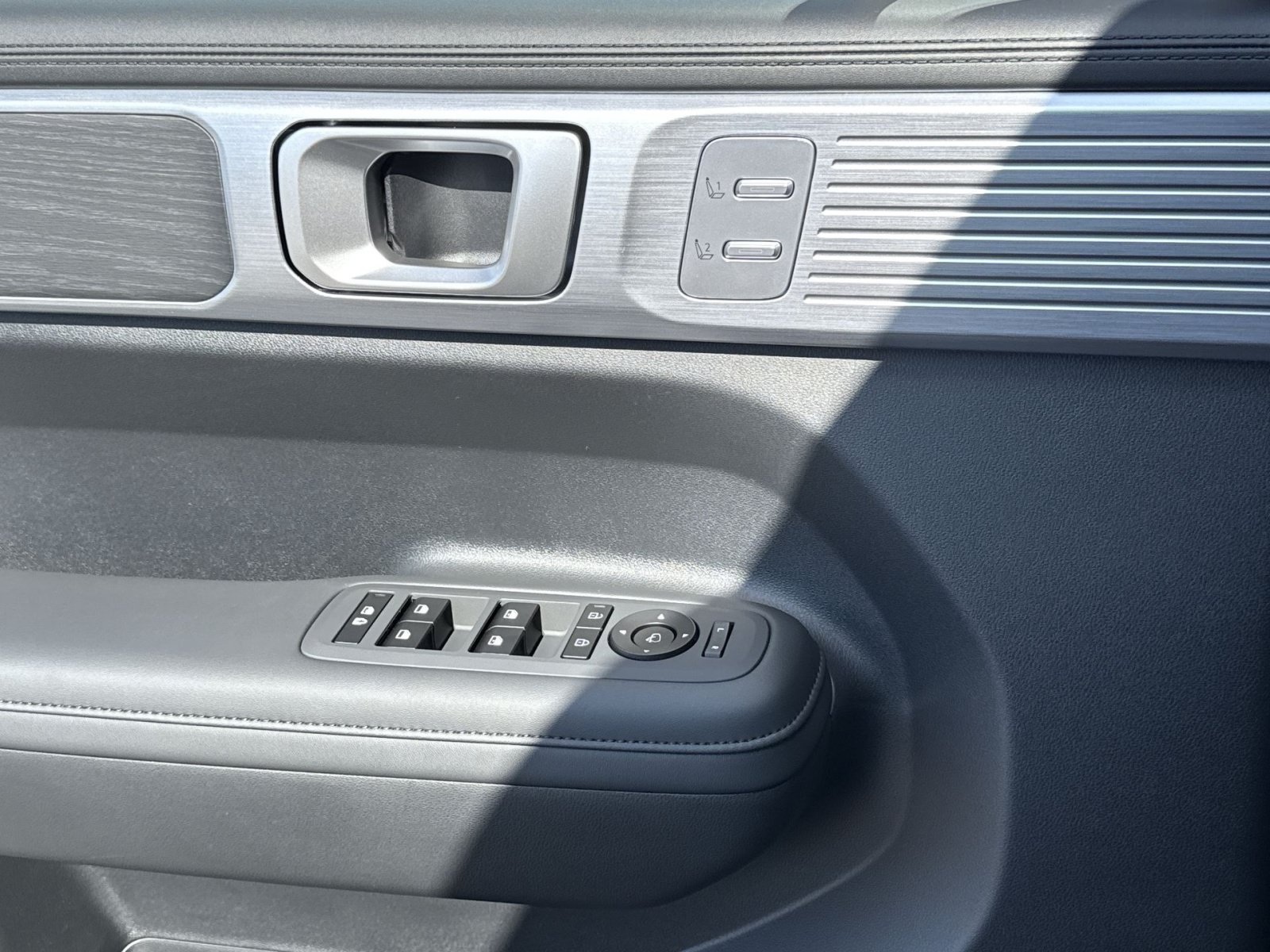 New 2026 Hyundai Santa Fe Limited AWD/4WD image 15