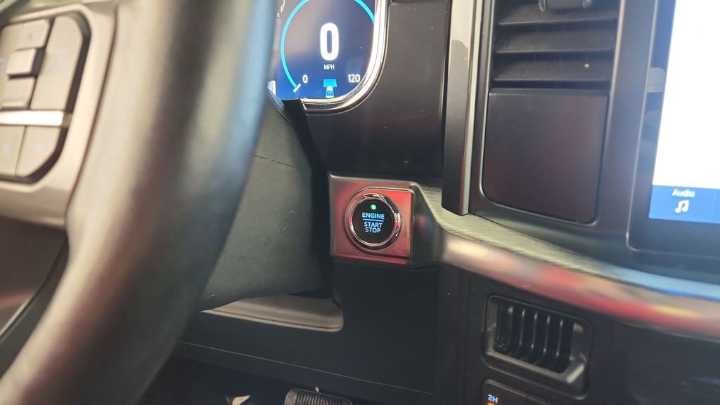 Certified 2022 Ford F150 Lariat w/ Equipment Group 502A High image 25