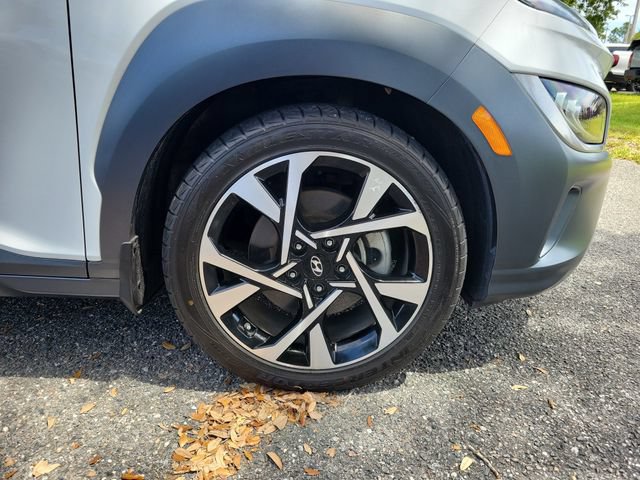Used 2022 Hyundai Kona Limited AWD/4WD image 7