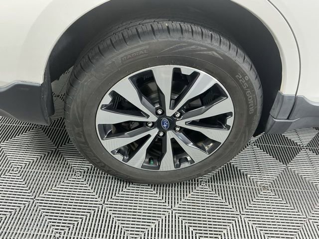 Used 2015 Subaru Outback 3.6R Limited AWD/4WD image 18