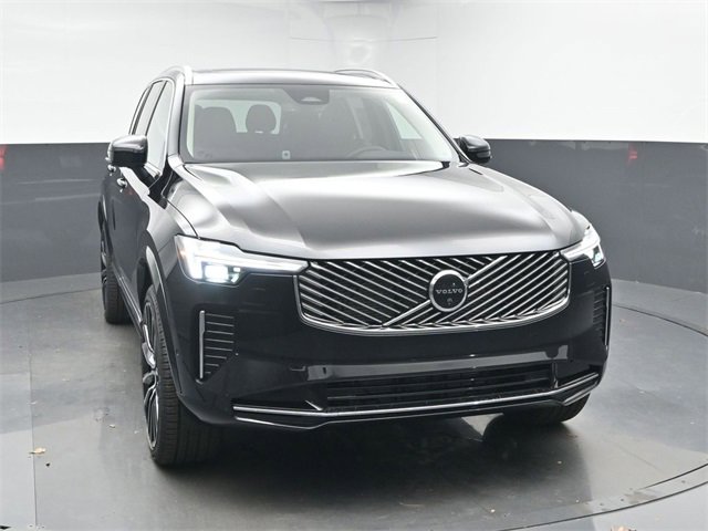 New 2026 Volvo XC90 B6 Plus w/ Protection Package Premier image 2
