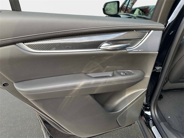 New 2025 Cadillac XT6 Sport w/ Technology Package image 10