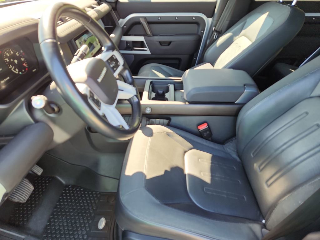 Used 2021 Land Rover Defender 110 SE image 22